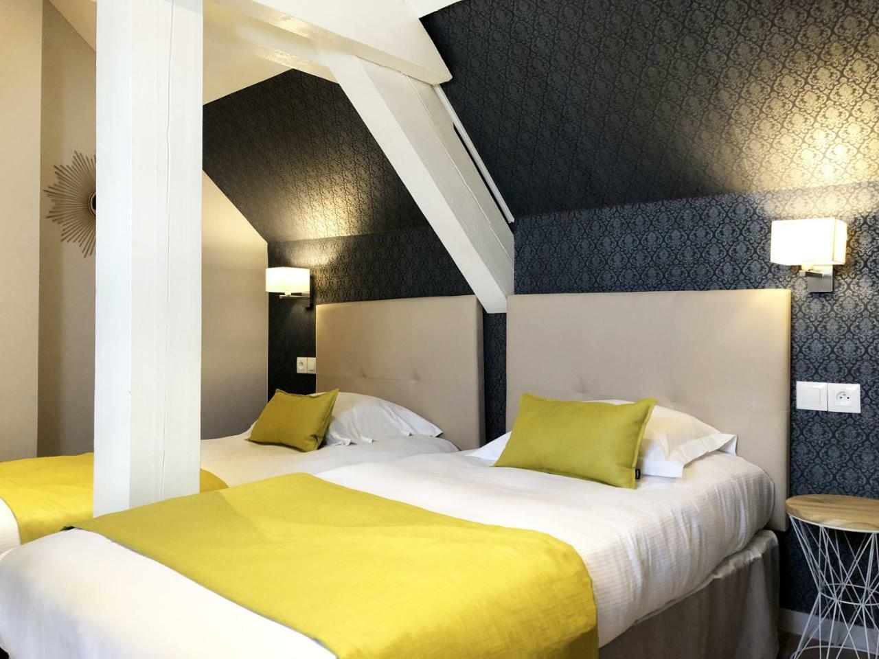 Hotel Les Suites - Domaine De Crecy 外观 照片